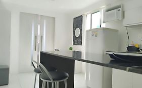 STUDIO em TAMBAÚ 1QT Ótima localização
